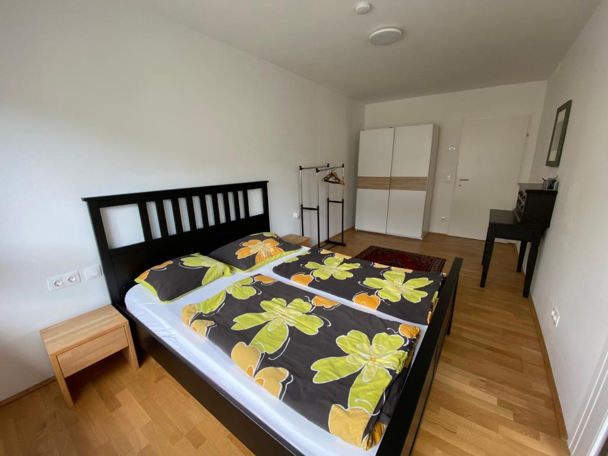 Apartment 9 Stops Away From City-Centre Viena Exterior foto